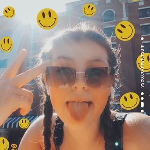 Meet your Posher, Marissa